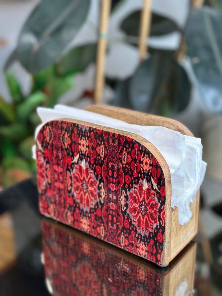 حاملة محارم خشبية لون أحمر