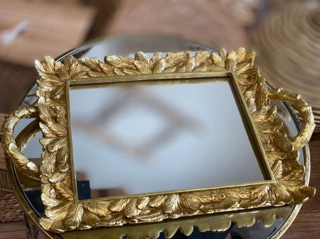صينية مرآي  مستطيل بإيطار ريشة