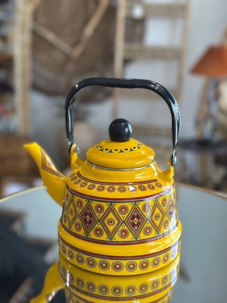 أصفر